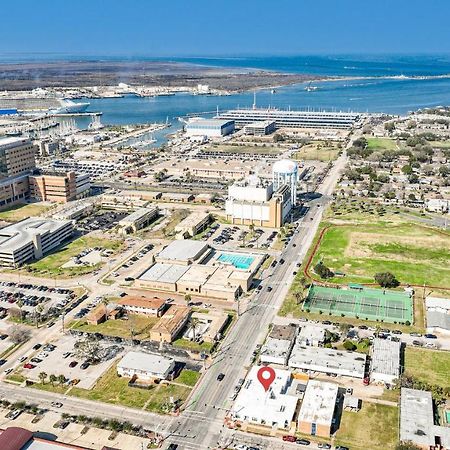 Summer Tropics Studio Apartment Two Queen Beds Galveston Extérieur photo